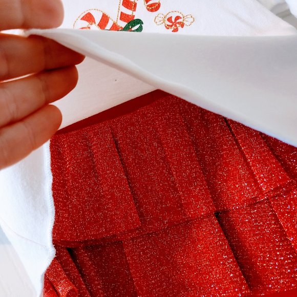 NWT Candy Canes "Sweet" Christmas/Holiday Two Piece w/Matching Socks-Sz 6 mos! - Picture 4 of 15